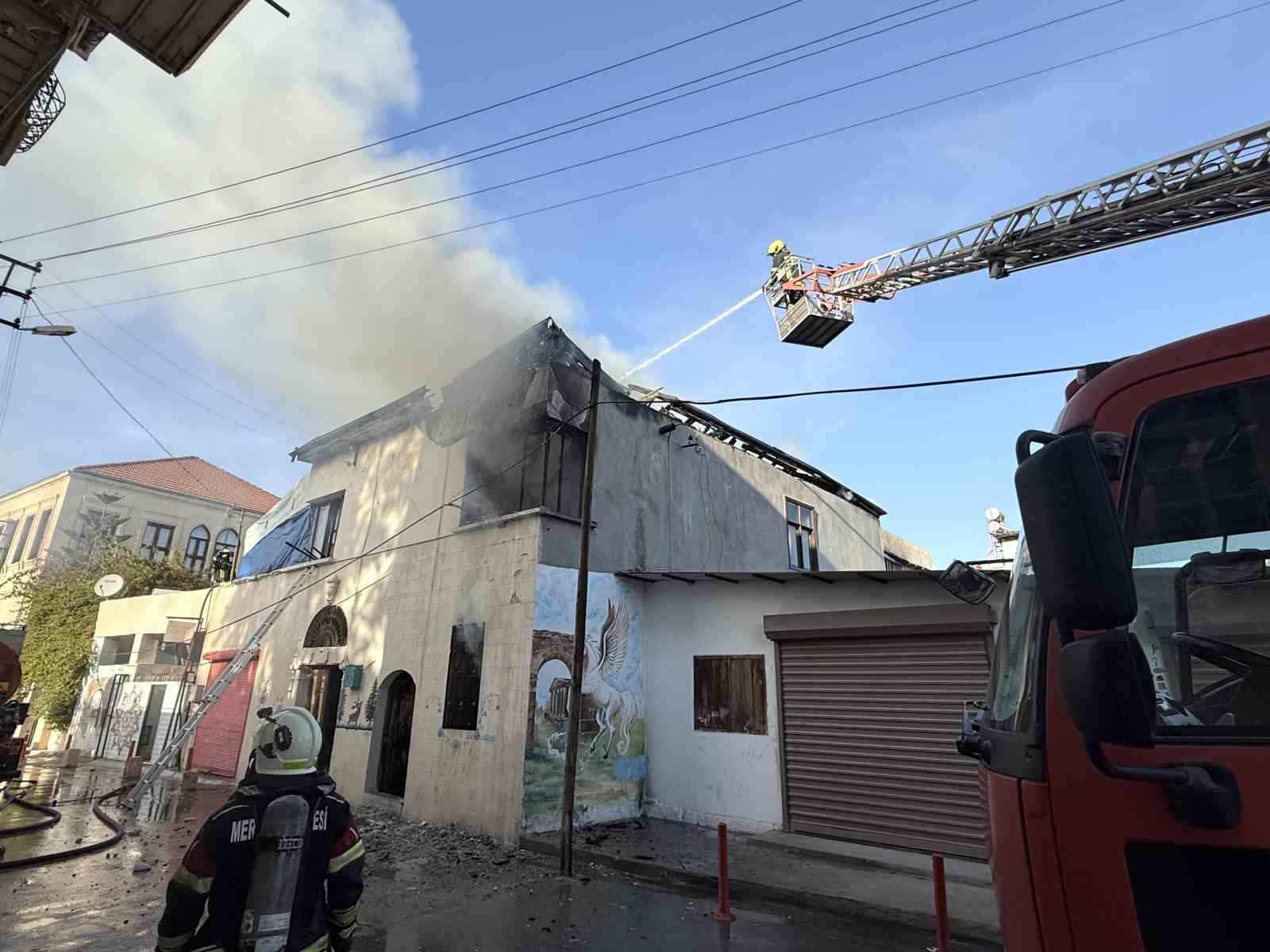 M&uuml;stakil evde korkutan yangın
