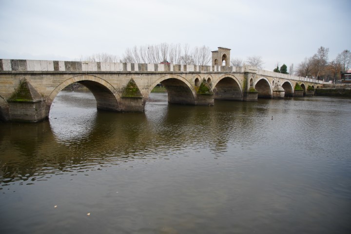 Trakya&rsquo;da yağışlar y&uuml;zde 50 azaldı, nehir debileri d&uuml;şt&uuml;