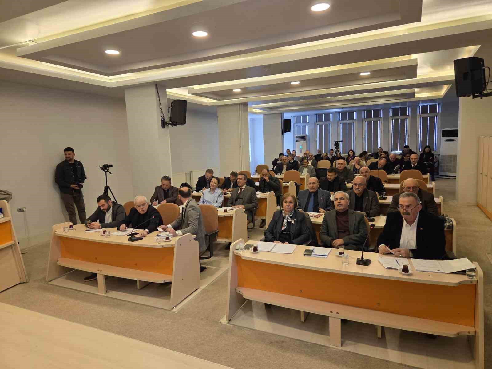 Atakum Meclisi&rsquo;nde 12 madde komisyonlara g&ouml;nderildi
