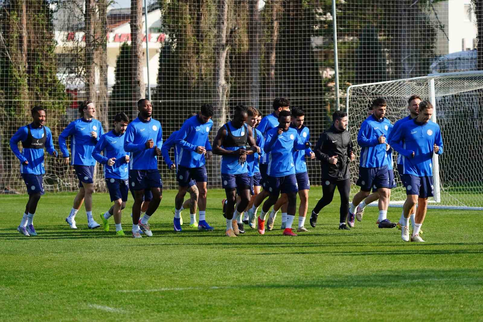 Çaykur Rizespor 2. devre hazırlıklarını sürdürüyor