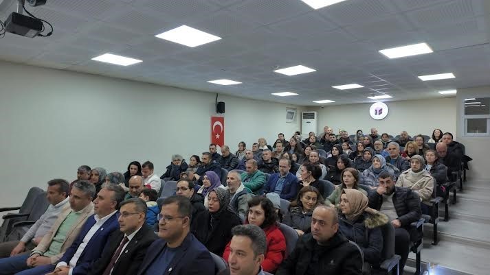 Şair S&uuml;leyman Nazif dualarla anıldı
