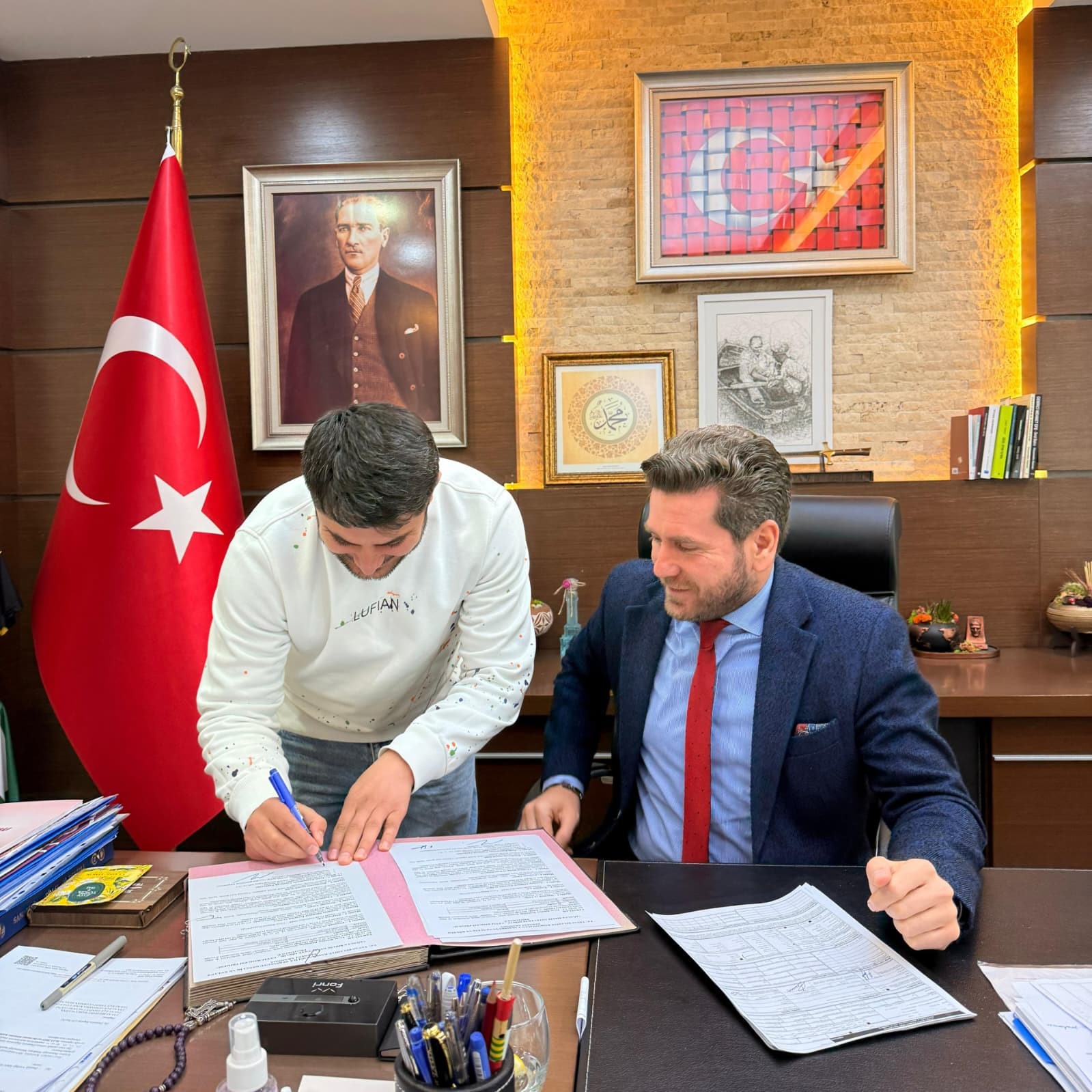 Tavas Belediyesi atıl durumda olan araziyi &ouml;ğrenci bursu i&ccedil;in ağa&ccedil;landıracak
