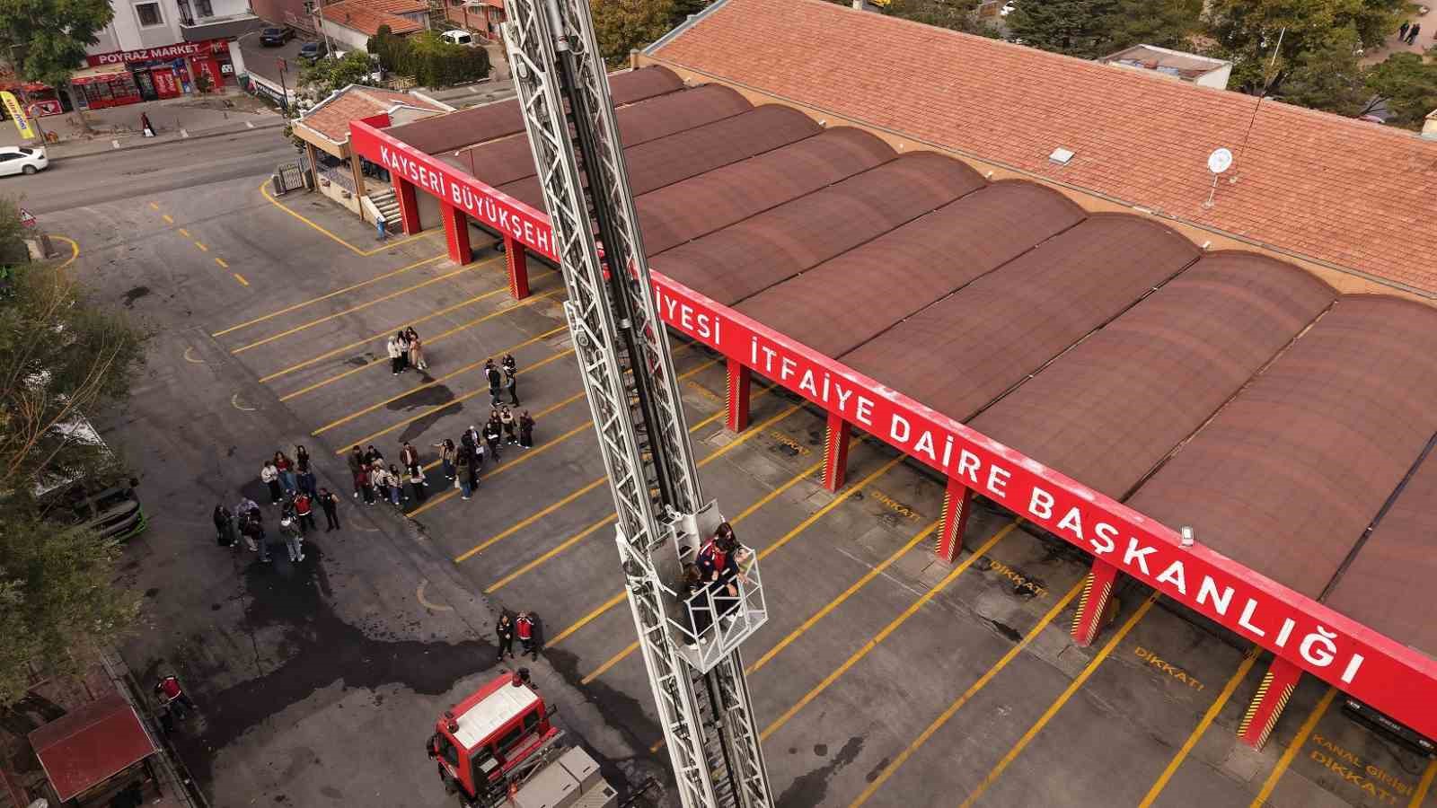 Kayseri B&uuml;y&uuml;kşehir, 2025&rsquo;te afet farkındalık eğitimleri ve teknik &ccedil;alışmalarla şehri diren&ccedil;li hale getirdi
