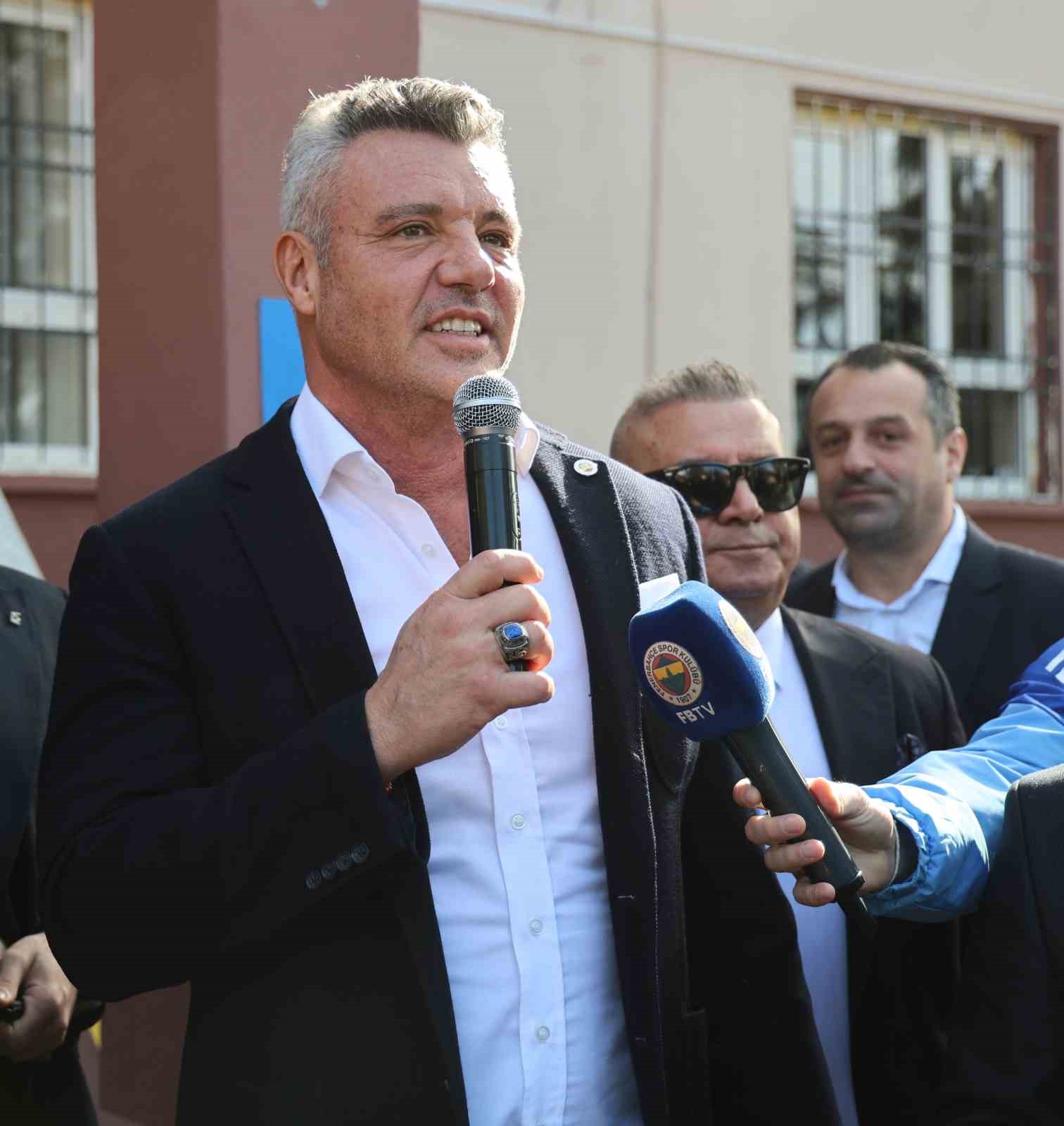 Sadettin Saran: "Fenerbah&ccedil;e&rsquo;yi bu sene şampiyon yaparak bir&ccedil;ok &ccedil;ocuğumuzu Fenerbah&ccedil;eli yapacağız"
