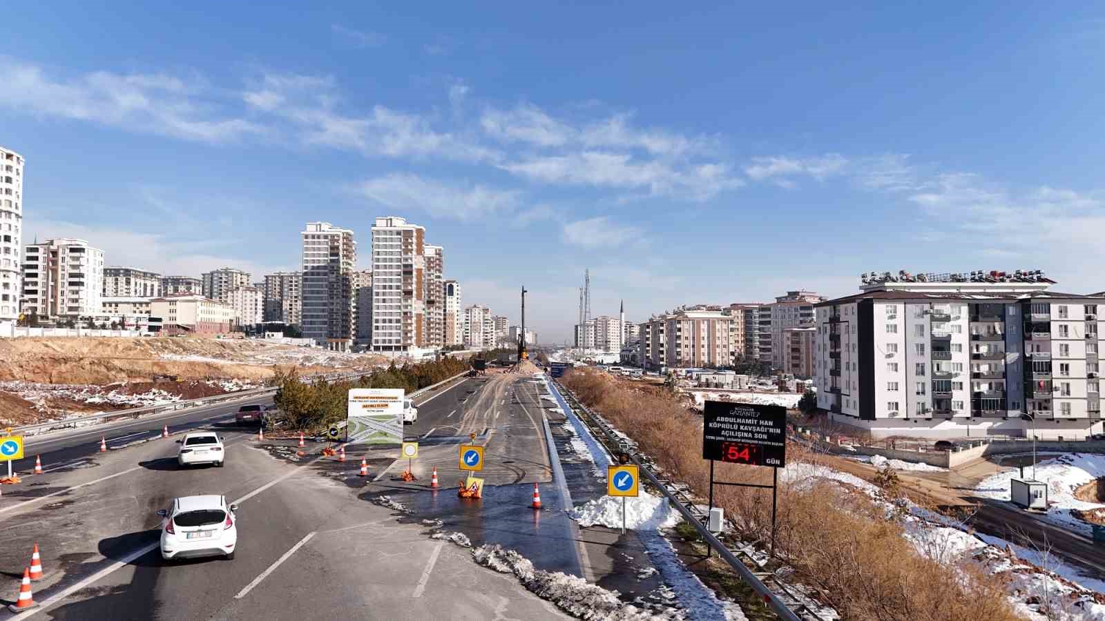 Abd&uuml;lhamit Han K&ouml;pr&uuml;l&uuml; Kavşağı i&ccedil;in geri sayım başladı
