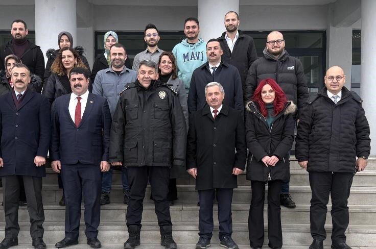 Emniyet M&uuml;d&uuml;r Karaburun&rsquo;dan, K&ouml;pr&uuml;k&ouml;y&rsquo;de &rsquo;Huzur toplantısı&rsquo;
