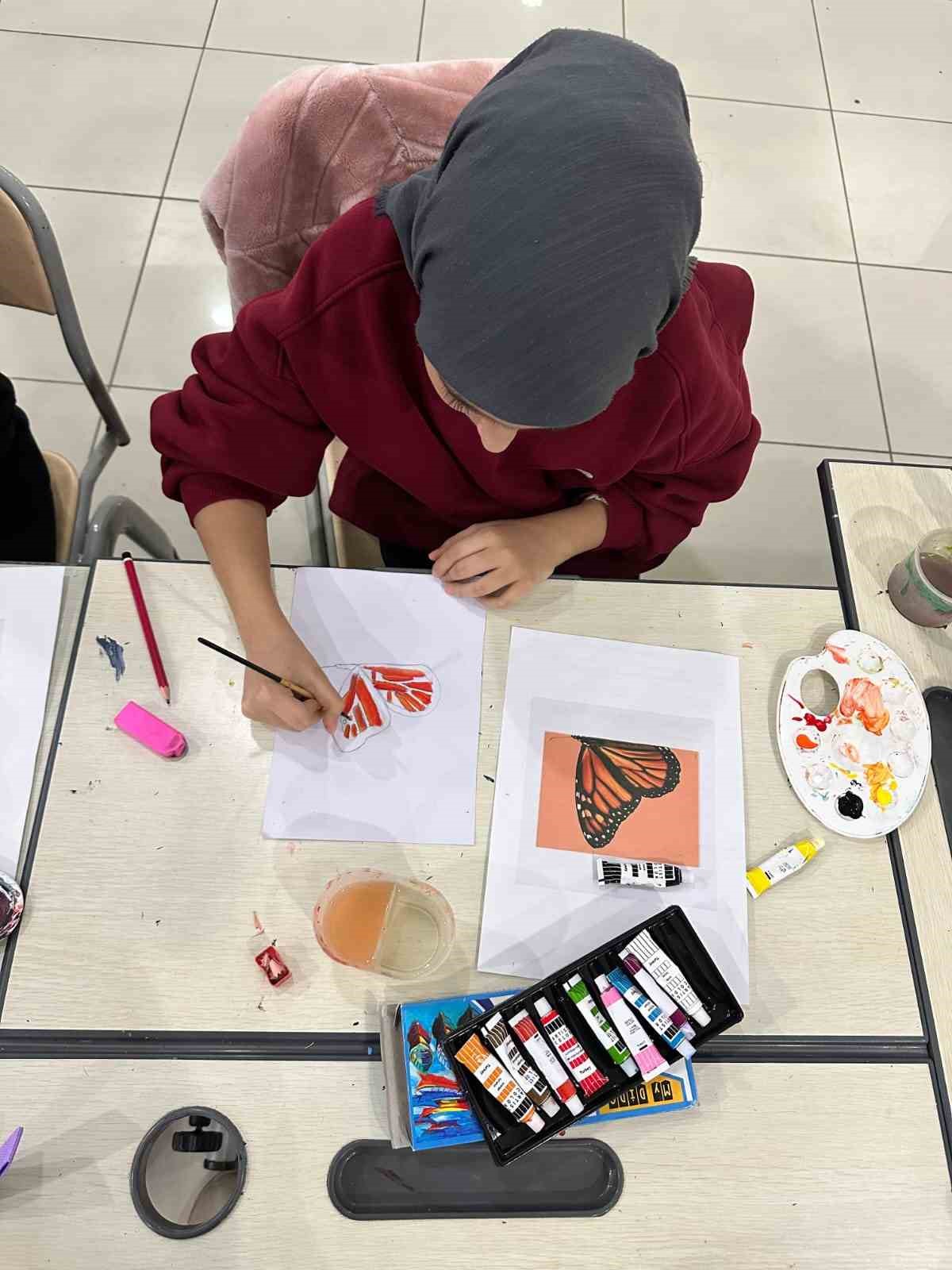 Pursaklar Belediyesi&rsquo;nden &ccedil;ocuklara y&ouml;nelik resim kursu
