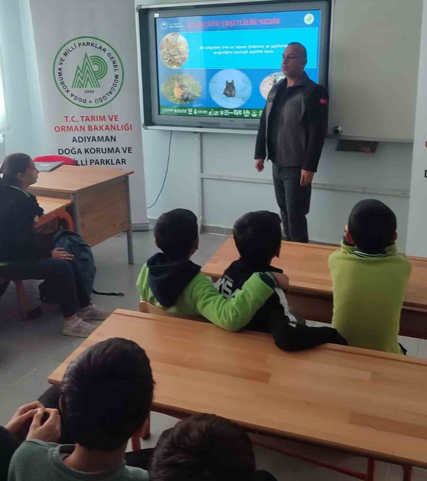 &Ouml;ğrencilere biyo&ccedil;eşitlilik ve doğa bilinci eğitimi verildi
