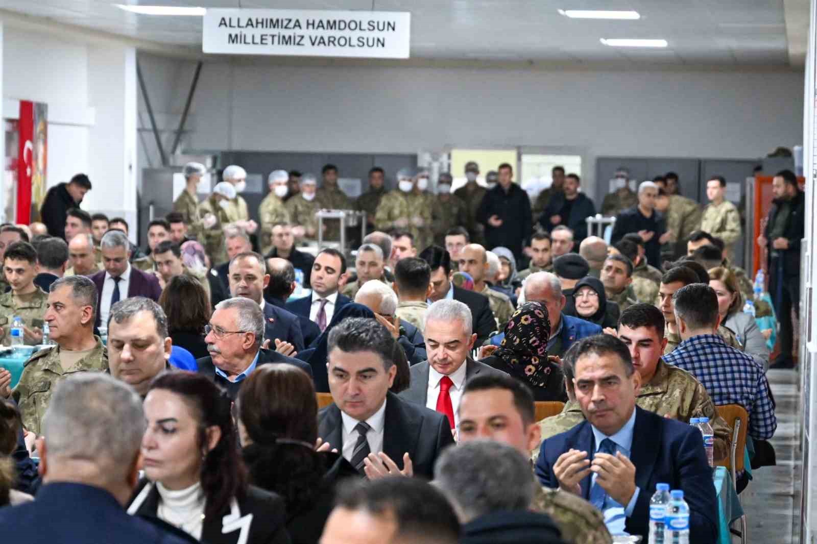 Kırklareli&rsquo;nde şehit aileleri ve gaziler g&ouml;n&uuml;l sofrasında buluştu
