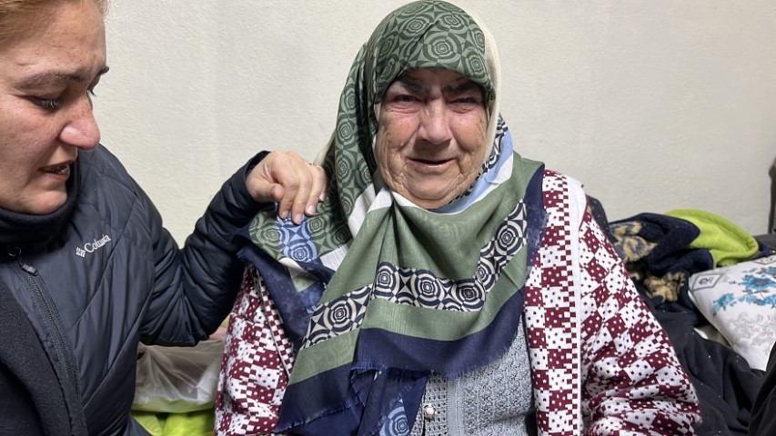 G&ouml;rme engelli yaşlı kadına devletten şefkat eli: 