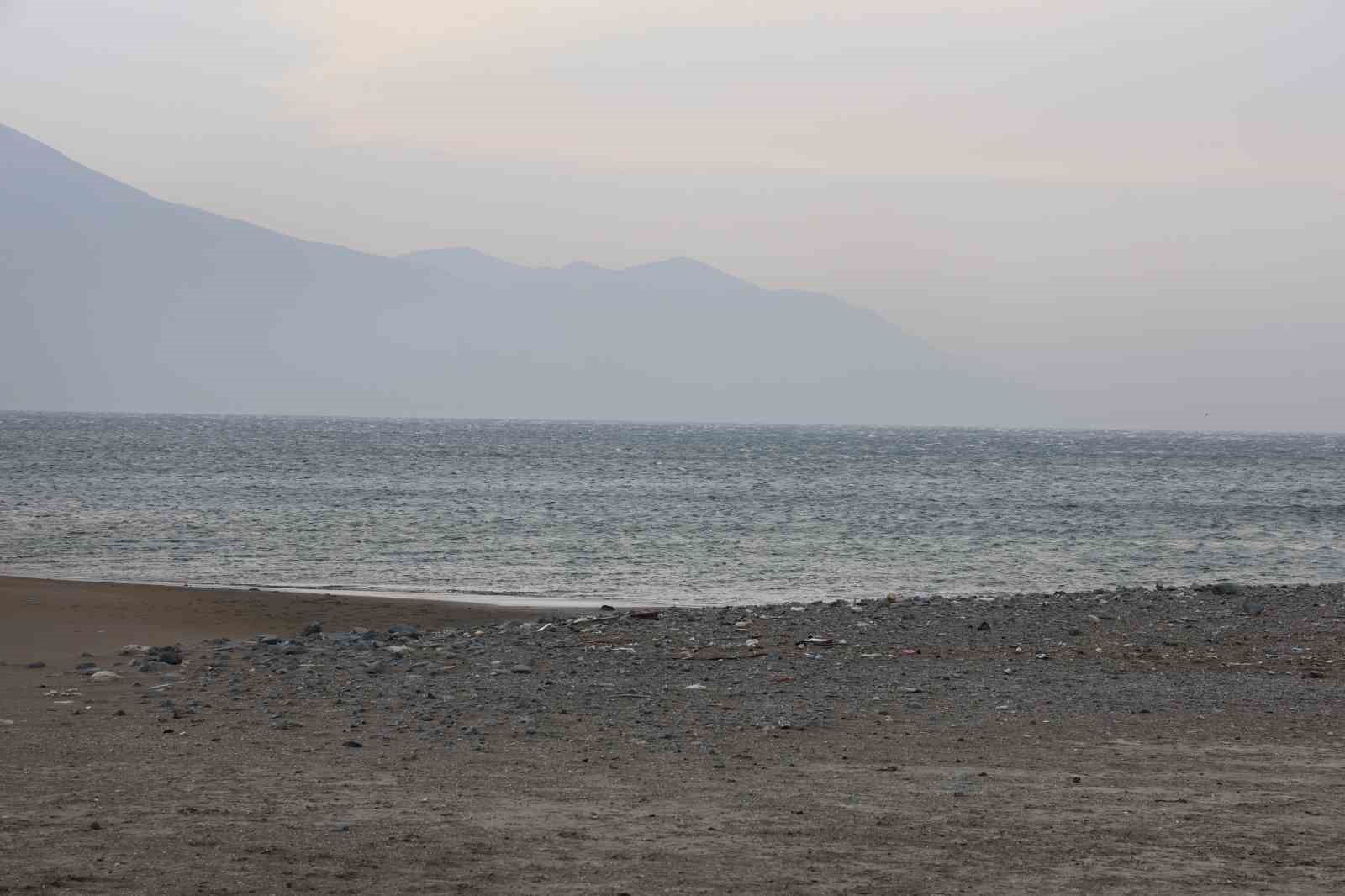 Yılların kaptanından amat&ouml;r balık&ccedil;ılara &rsquo;fırtınada denize a&ccedil;ılmayın&rsquo; &ccedil;ağrısı

