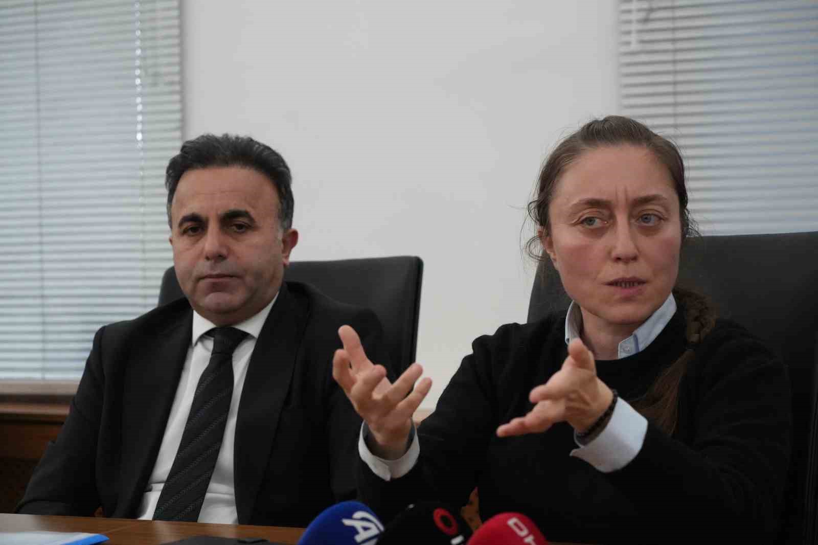 Tarihi Erzurum Kongre Binası i&ccedil;in tehlike zilleri &ccedil;alıyor
