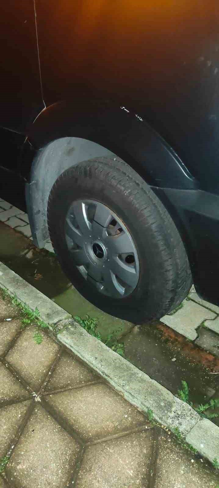 Marmaris&rsquo;te 16 aracın lastiklerini bı&ccedil;aklayan şahıs tutuklandı
