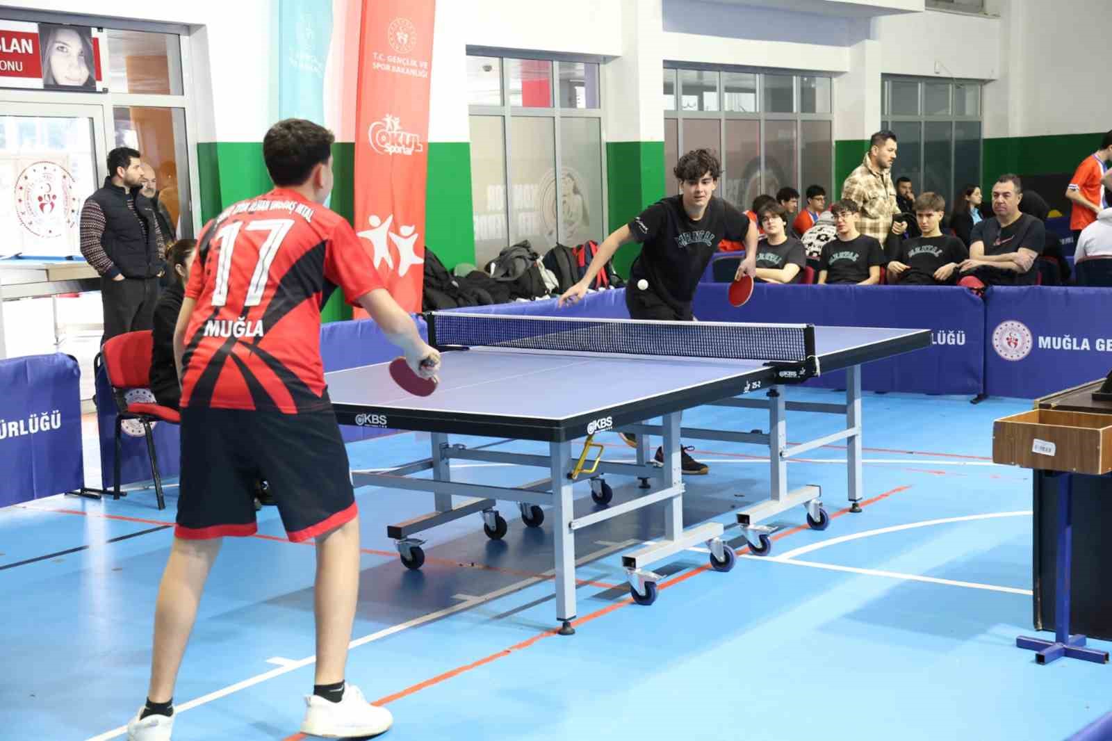 Menteşe Anadolu Lisesi, masa tenisinde &uuml;&ccedil;&uuml;nc&uuml; defa il şampiyonu
