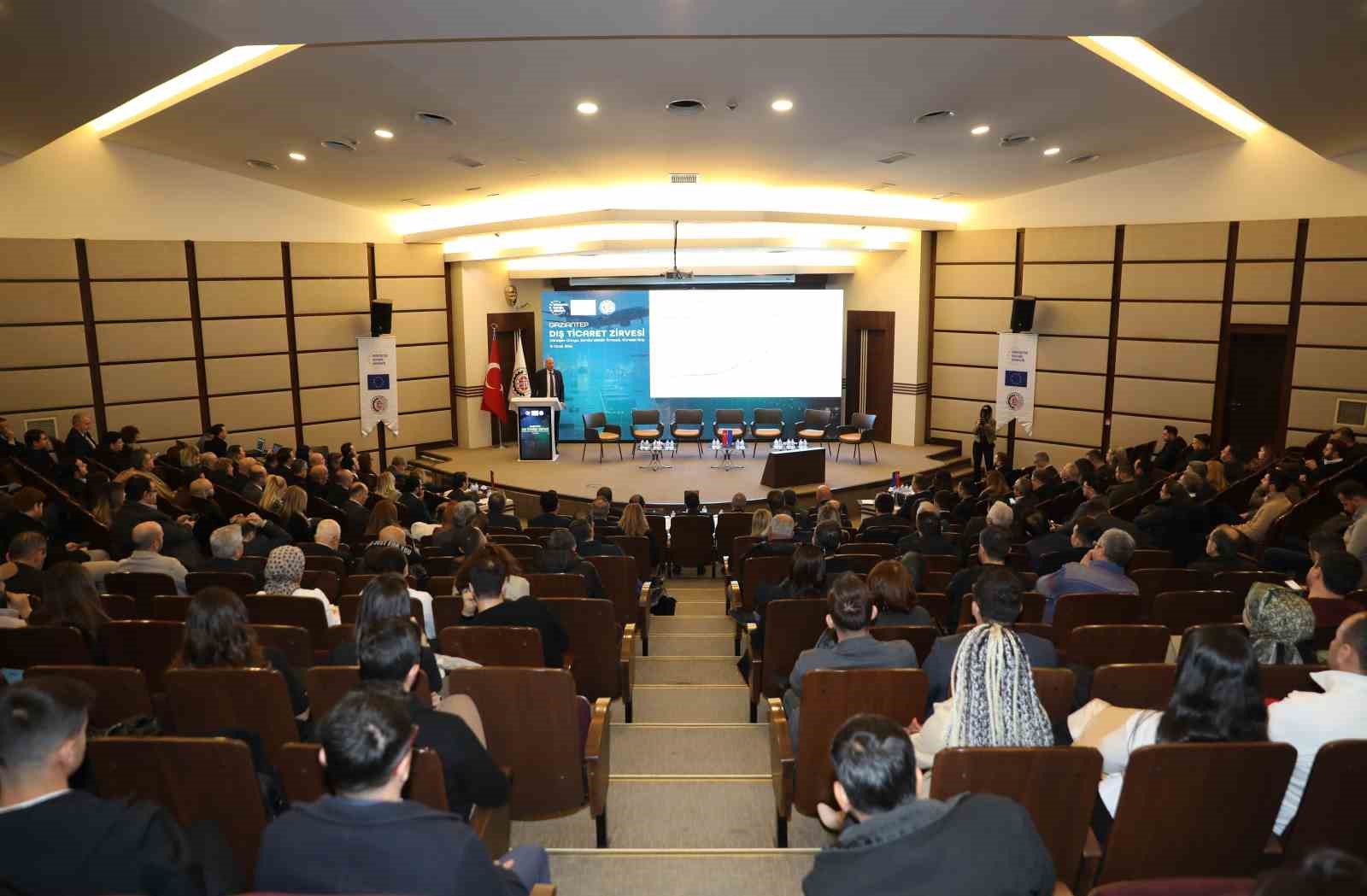 GTO&rsquo;da k&uuml;resel ticaretin geleceği konuşuldu
