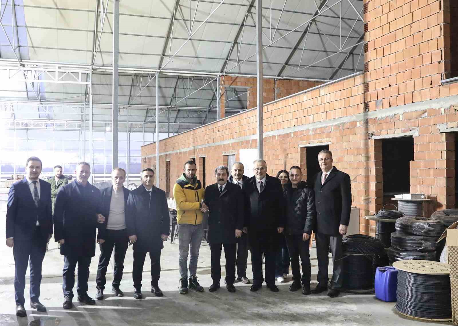 Bafra Sera OTB&rsquo;de topraksız &ccedil;ilek &uuml;retimi
