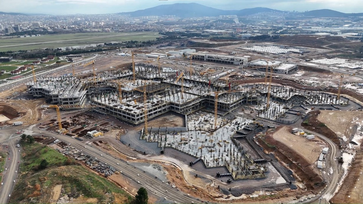 T&uuml;rkiye&rsquo;nin en b&uuml;y&uuml;k şehir hastanesi Sancaktepe&rsquo;de y&uuml;kseliyor