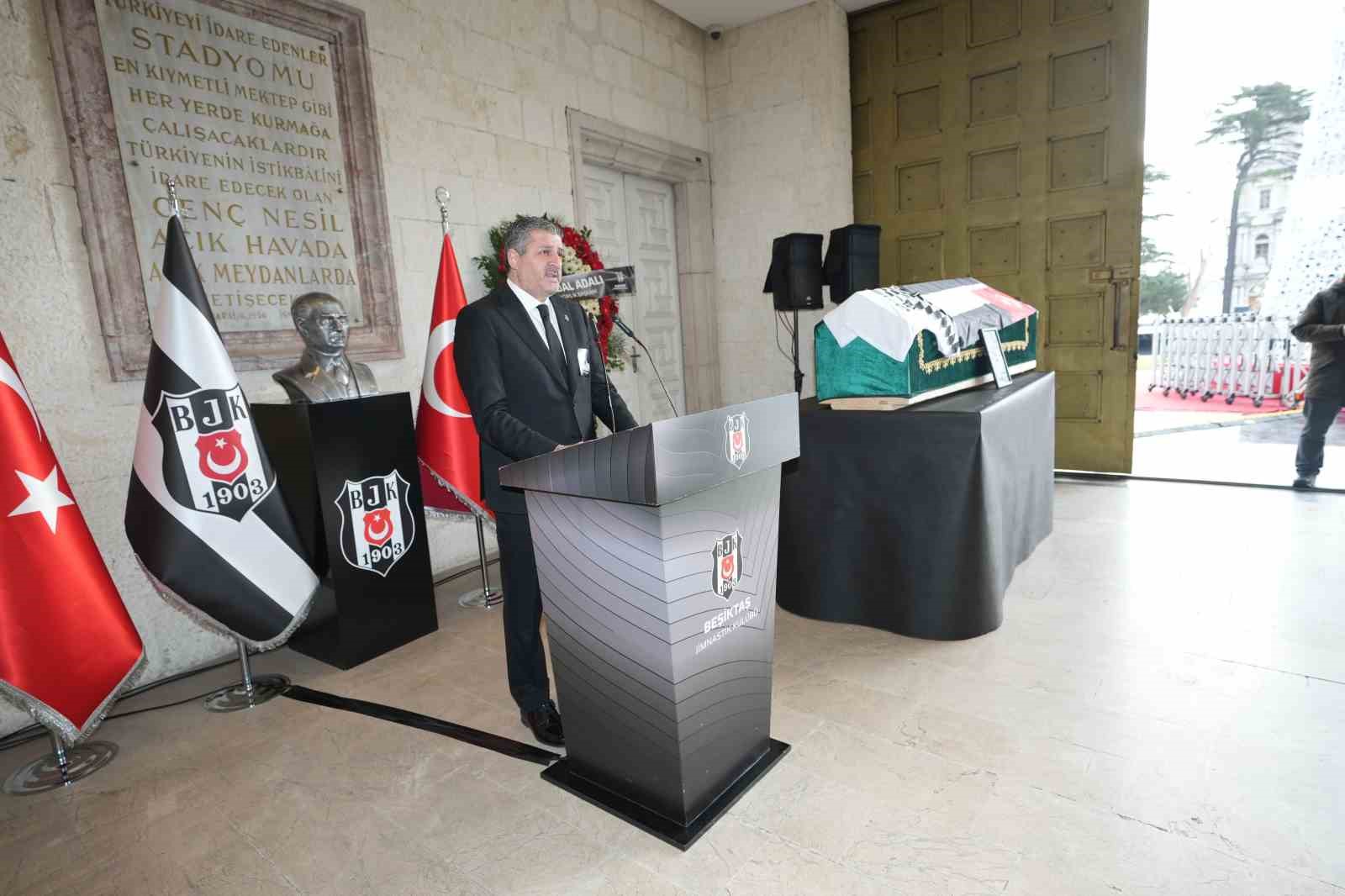 Yüksel Okçuoğlu için Tüpraş Stadyumu’nda tören düzenlendi