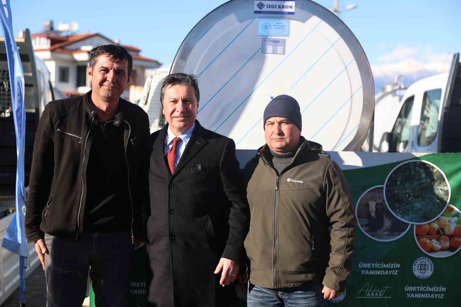 Muğla B&uuml;y&uuml;kşehir&rsquo;den s&uuml;t &uuml;reticilerine b&uuml;y&uuml;k destek
