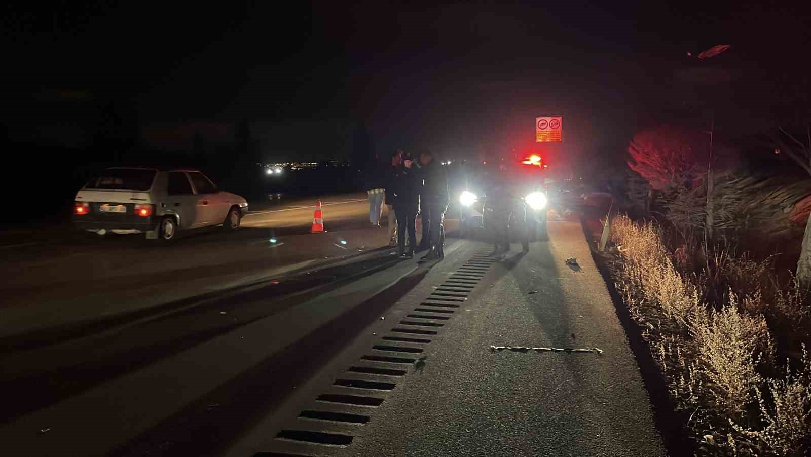 Eşi ara&ccedil; &ccedil;arpması sonucu &ouml;ld&uuml;, olay yerinden ayrılan kocası polise &rsquo;ot topluyorduk&rsquo; dedi
