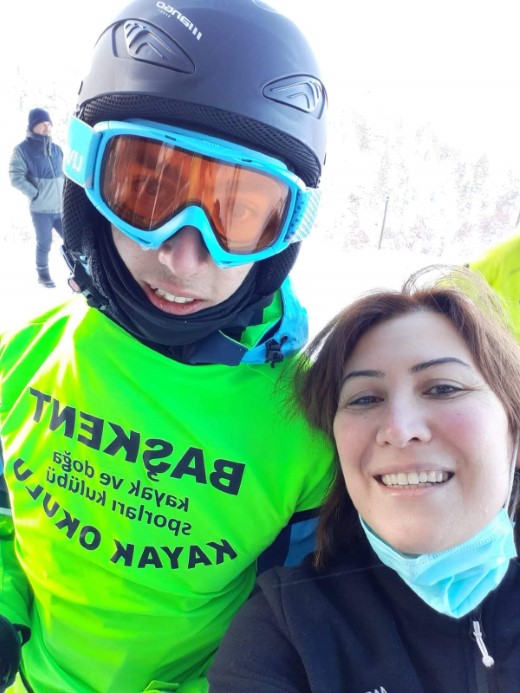 Grand Kartal Otel faciasında kayak kul&uuml;b&uuml; sahibine ve eğitmenlerine su&ccedil; duyurusu