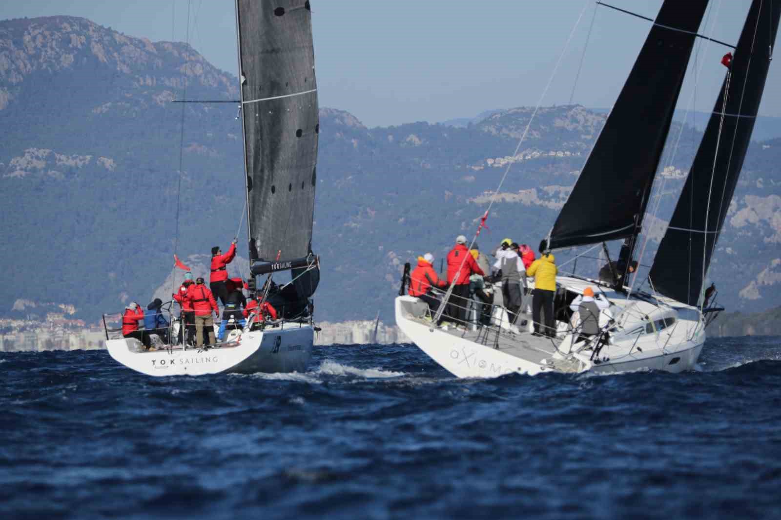Marmaris K&ouml;rfezi&rsquo;nde yine yelkenler fora oldu
