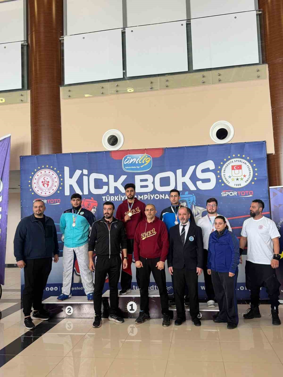 N&Ouml;H&Uuml; sporcularından &Uuml;nilig T&uuml;rkiye Şampiyonası&rsquo;nda b&uuml;y&uuml;k başarı
