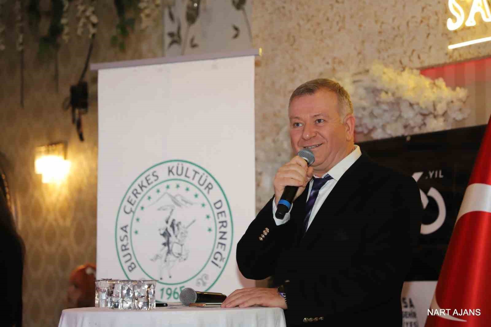 Bursa &Ccedil;erkes K&uuml;lt&uuml;r Derneği Haluj Gecesi d&uuml;zenledi
