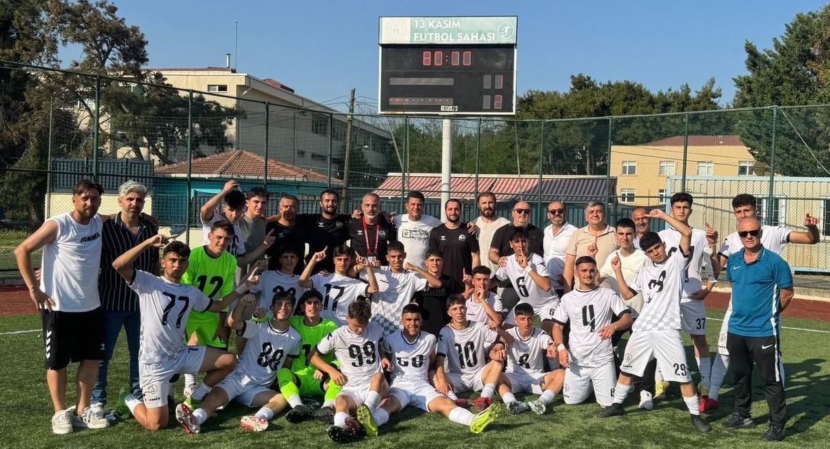 Körfez Belediyesi futbol okullarında 580 öğrenci eğitim görüyor