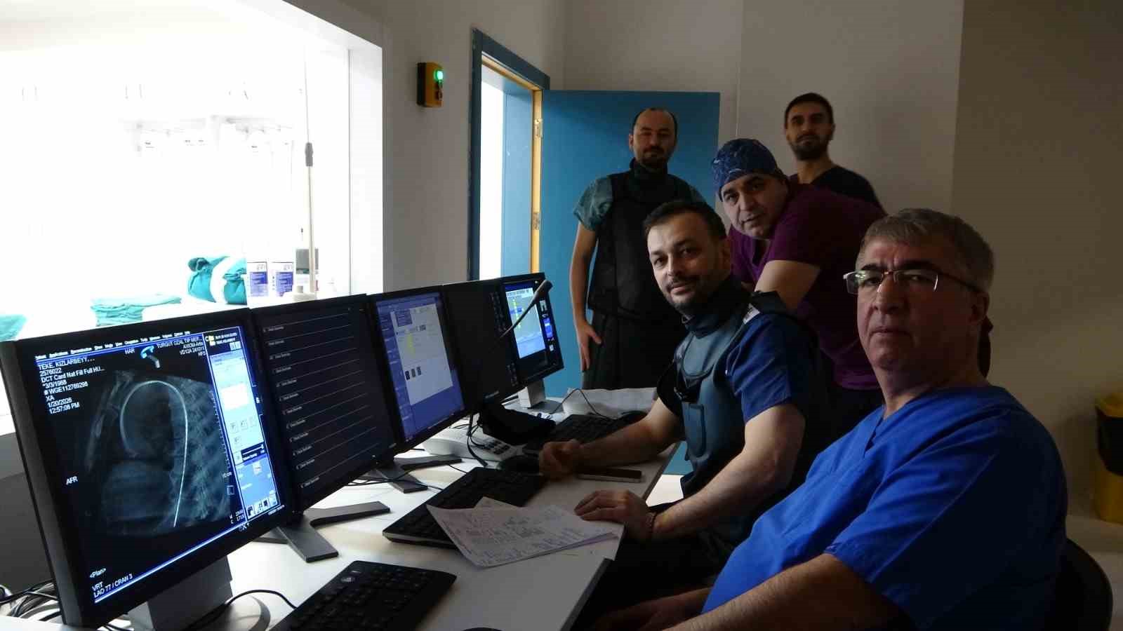 Prof. Dr. Pekdemir: "Gen&ccedil;lerde ani &ouml;l&uuml;mlerin y&uuml;zde 90&rsquo;ı genetik nedenlerden kaynaklanıyor"
