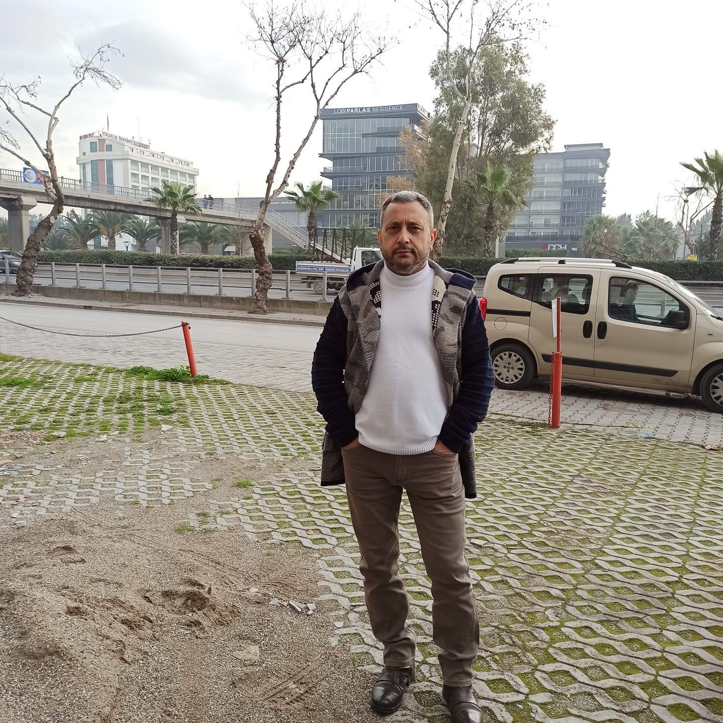 İzmirli gazeteci Hasan Yıldırım, organ nakli i&ccedil;in don&ouml;r bekliyor
