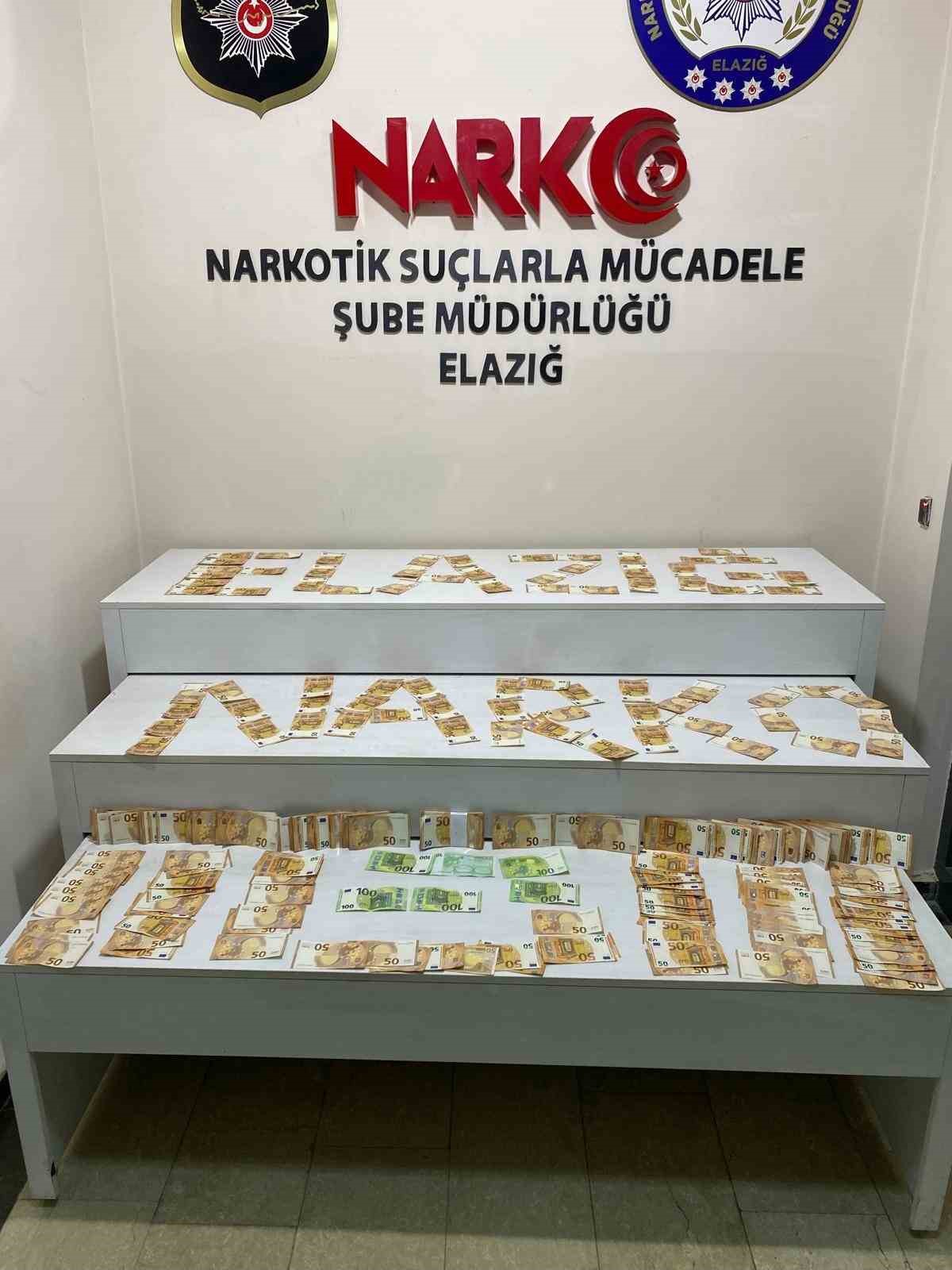 Elazığ&rsquo;da uyuşturucu tacirlerine b&uuml;y&uuml;k darbe: 4 g&ouml;zaltı
