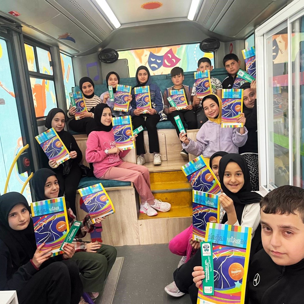 Kahramanmaraş&rsquo;ta mobil k&uuml;t&uuml;phane kırsal b&ouml;lgelerde
