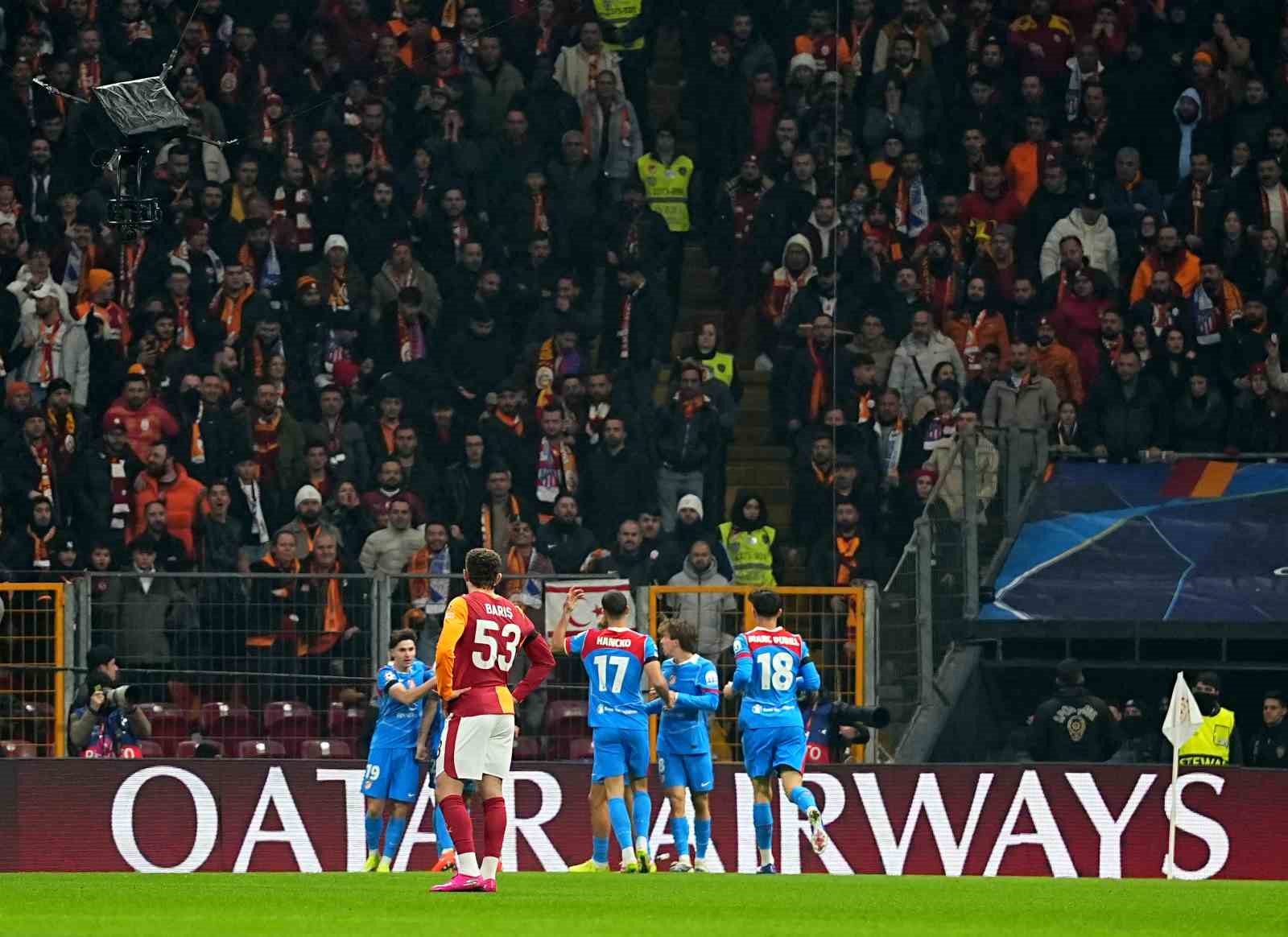 UEFA Şampiyonlar Ligi: Galatasaray: 0 - Atletico Madrid: 1 (Maç devam ediyor)