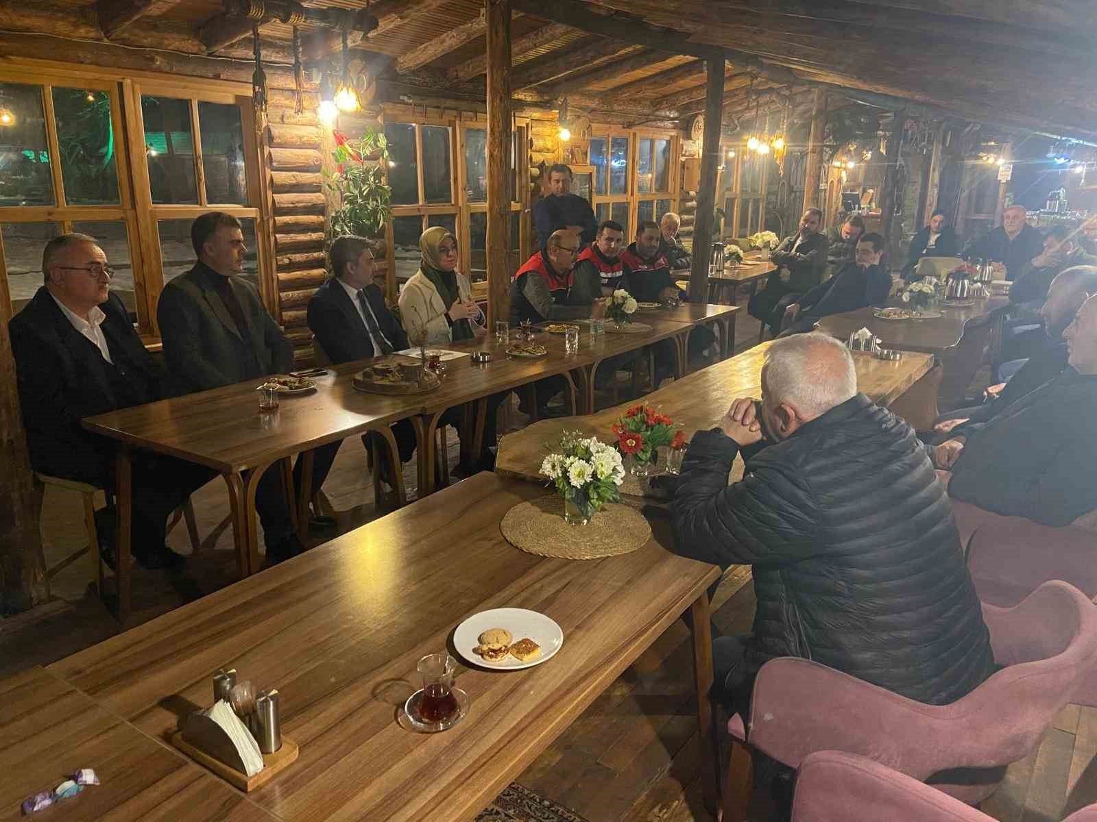 D&uuml;zce&rsquo;de &ccedil;eltik &uuml;reticileri ile &ccedil;eltiğin geleceği değerlendirildi
