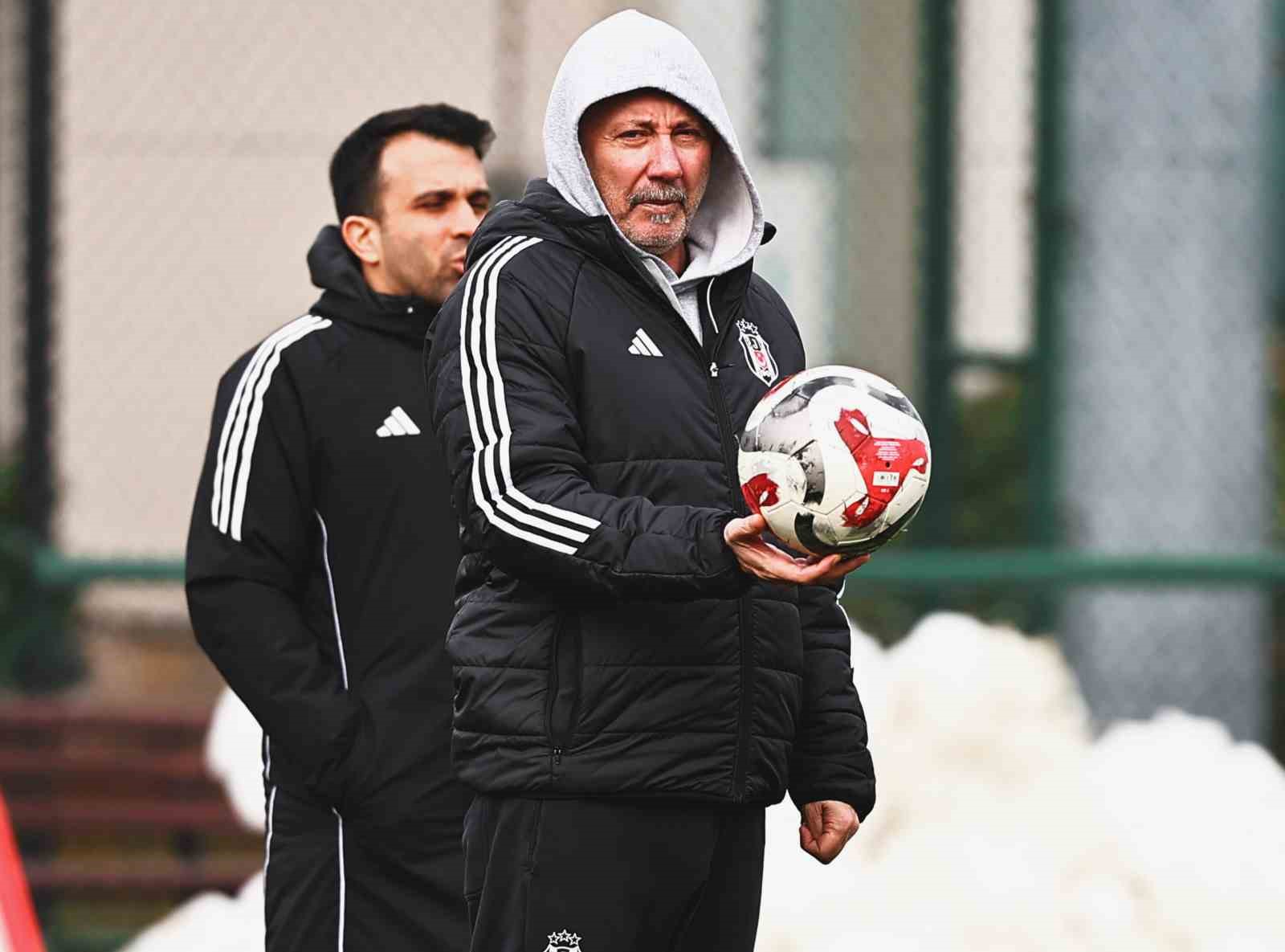 Beşiktaş&rsquo;ta, Ey&uuml;pspor ma&ccedil;ı hazırlıkları devam etti
