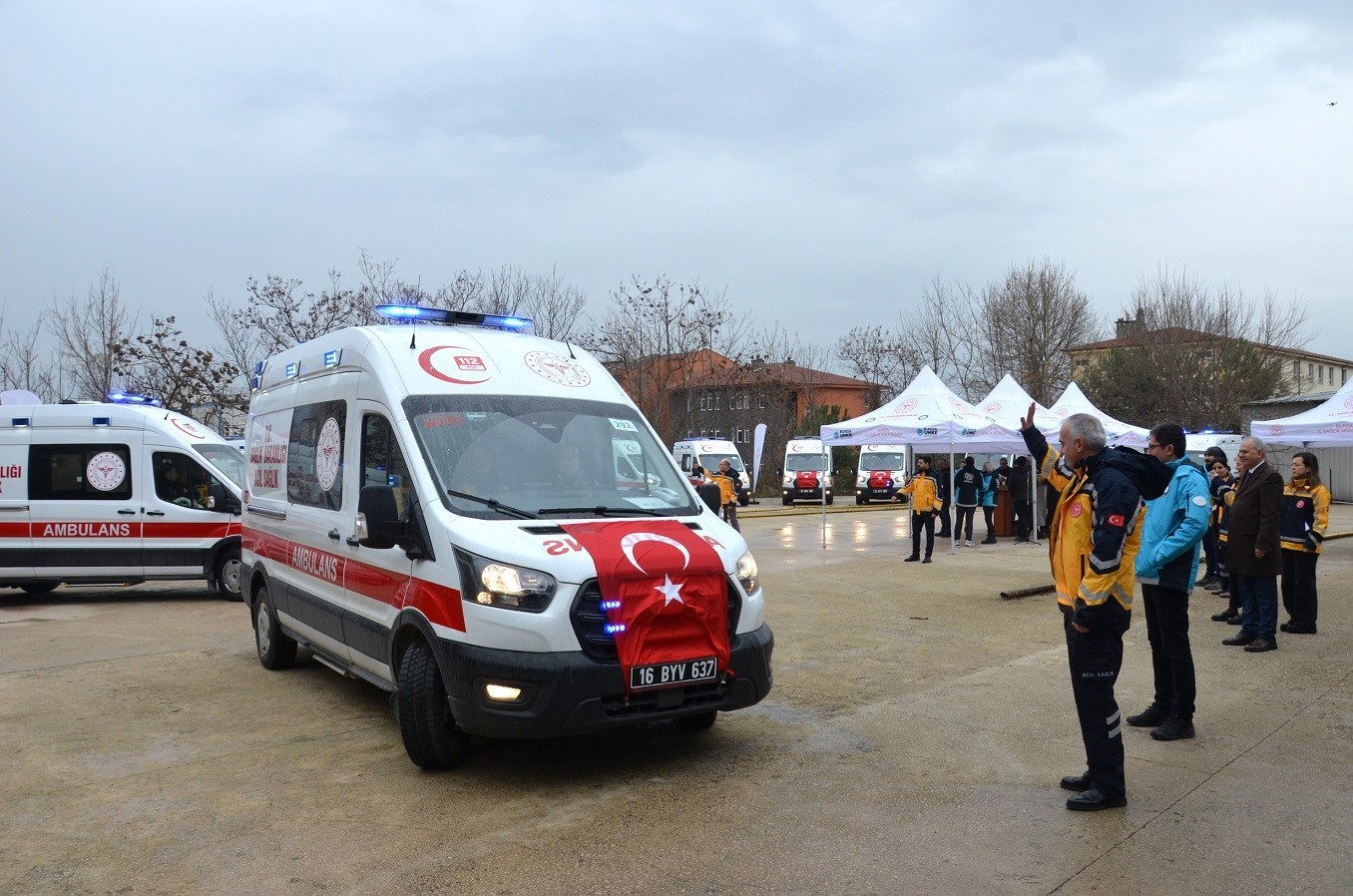 Bursa&rsquo;ya 17 yeni 112 acil ambulansı
