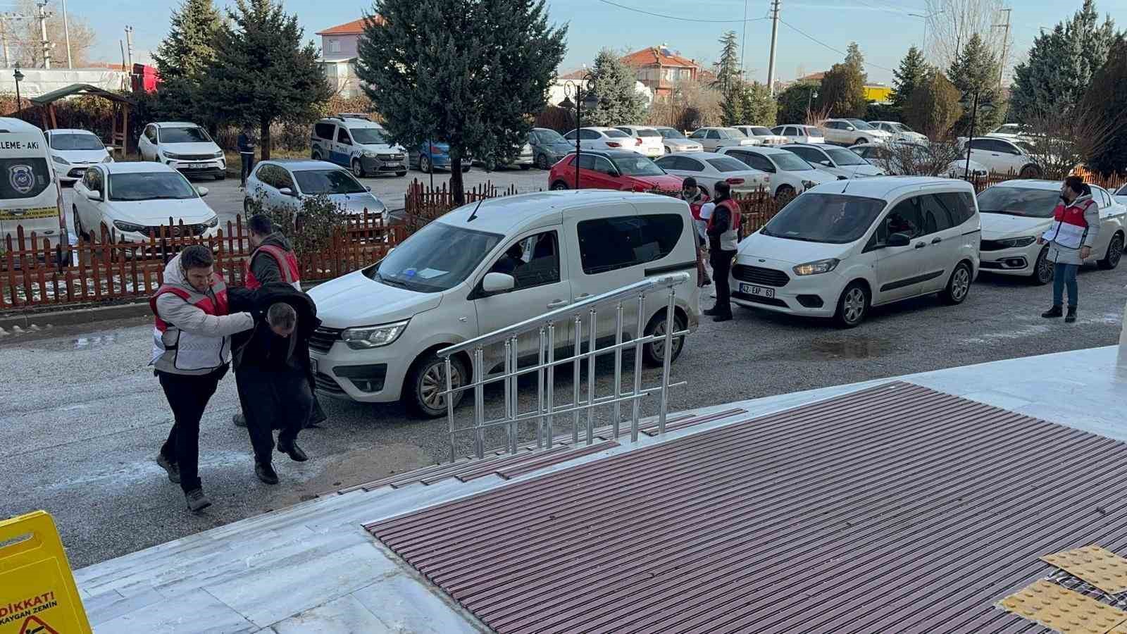 Gasp olayının ş&uuml;phelileri &ouml;nce kameraya ardından polise yakalandı
