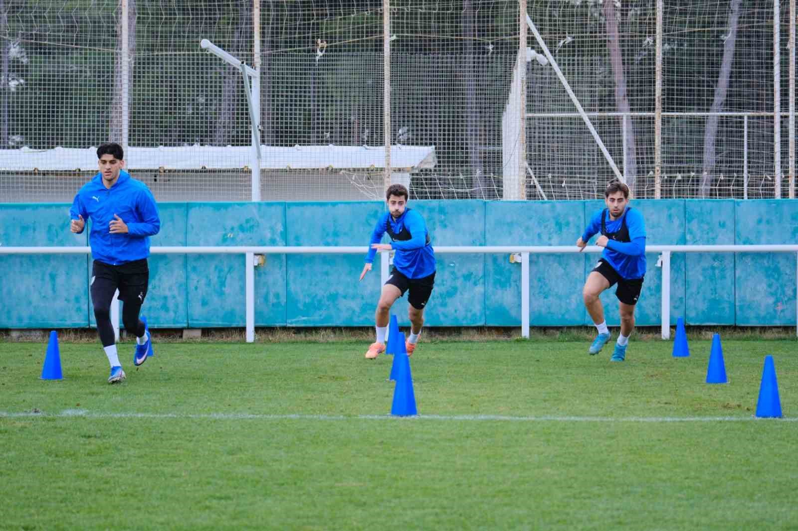 Burhan Eşer: "Bodrum FK ayağa kalkmasını bilmiştir, burası b&uuml;y&uuml;k bir camia"
