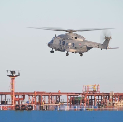 Fransa, Akdeniz&rsquo;de Rus tankerine el koydu