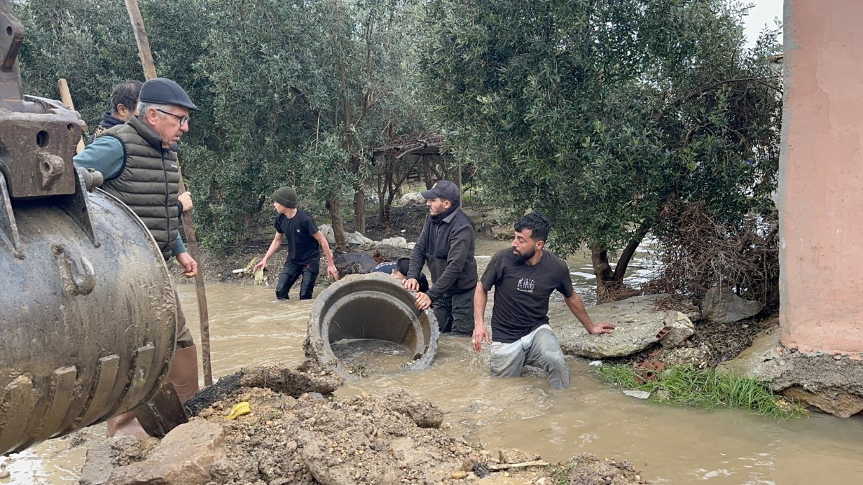 Oyun oynarken tahliye kanalına d&uuml;şen 3 yaşındaki Berra hayatını kaybetti