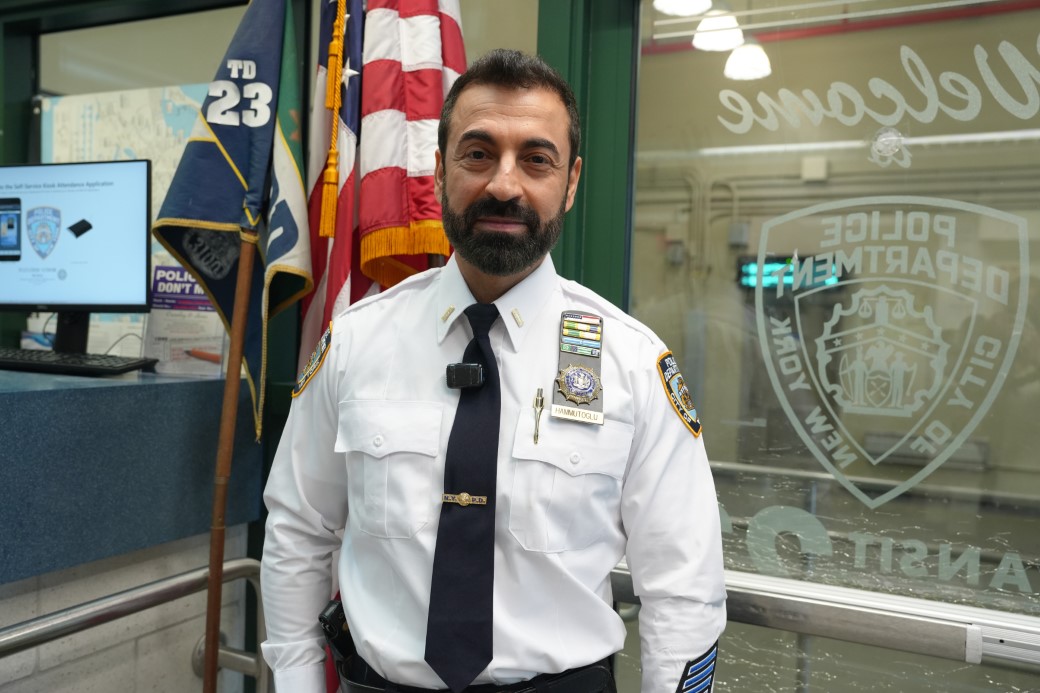 ABD'de bir ilk: T&uuml;rk polis Hammutoğlu, New York Metro y&ouml;netiminde