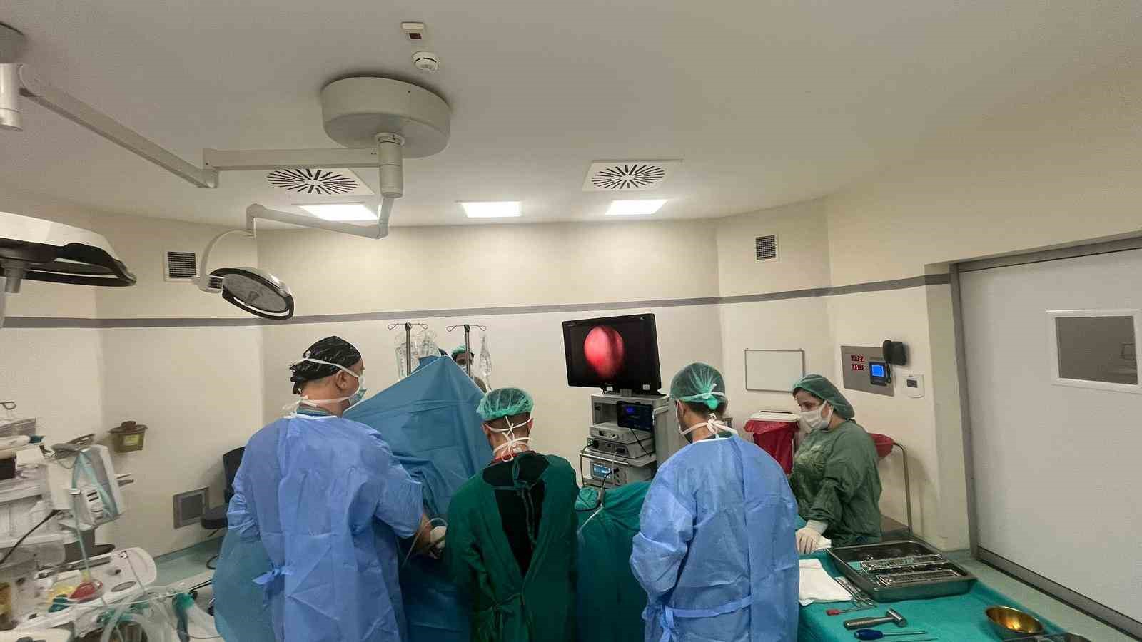 Artroskopik cerrahi ile omuz ağrılarına son
