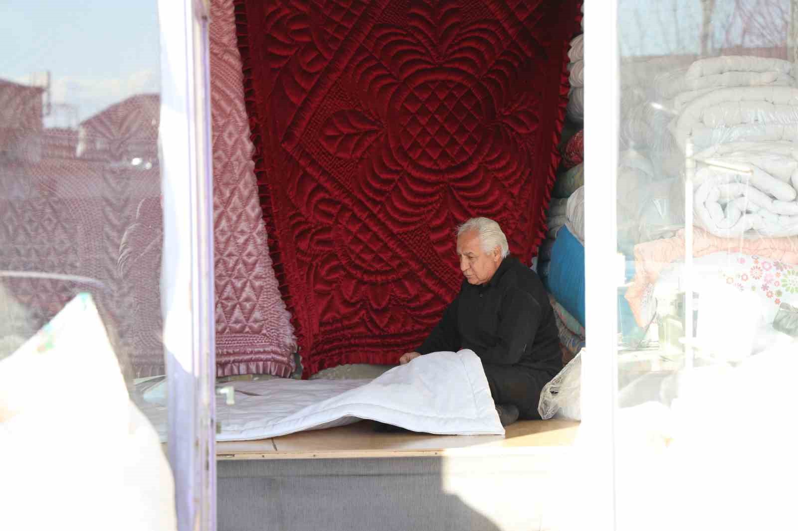 Kahramanmaraş&rsquo;ta yorgancılık mesleği yok olma tehlikesiyle karşı karşıya
