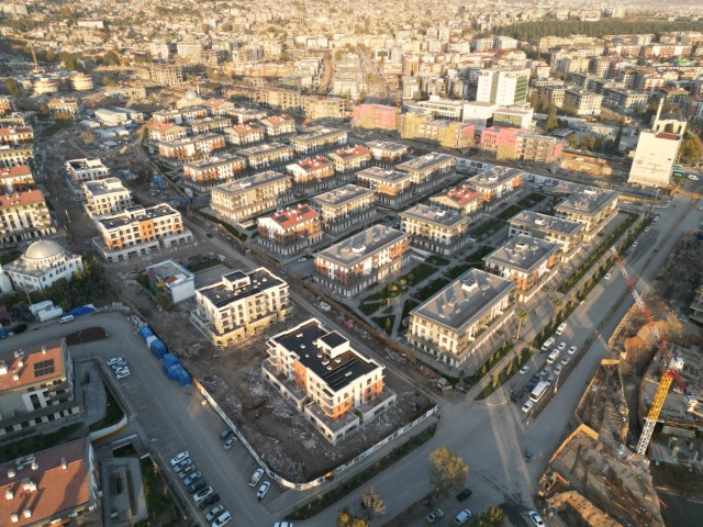 Kahramanmaraş&rsquo;ta aynı a&ccedil;ıdan &ccedil;ekilen g&ouml;r&uuml;nt&uuml;ler d&ouml;n&uuml;ş&uuml;m&uuml; g&ouml;zler &ouml;n&uuml;ne serdi