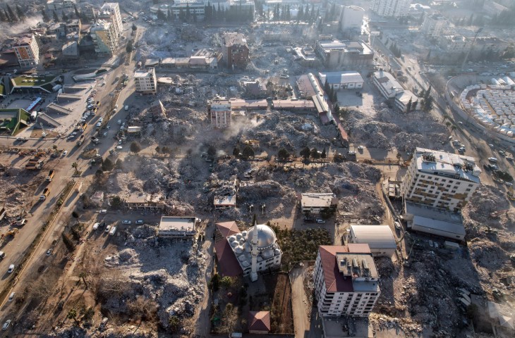 Kahramanmaraş&rsquo;ta aynı a&ccedil;ıdan &ccedil;ekilen g&ouml;r&uuml;nt&uuml;ler d&ouml;n&uuml;ş&uuml;m&uuml; g&ouml;zler &ouml;n&uuml;ne serdi