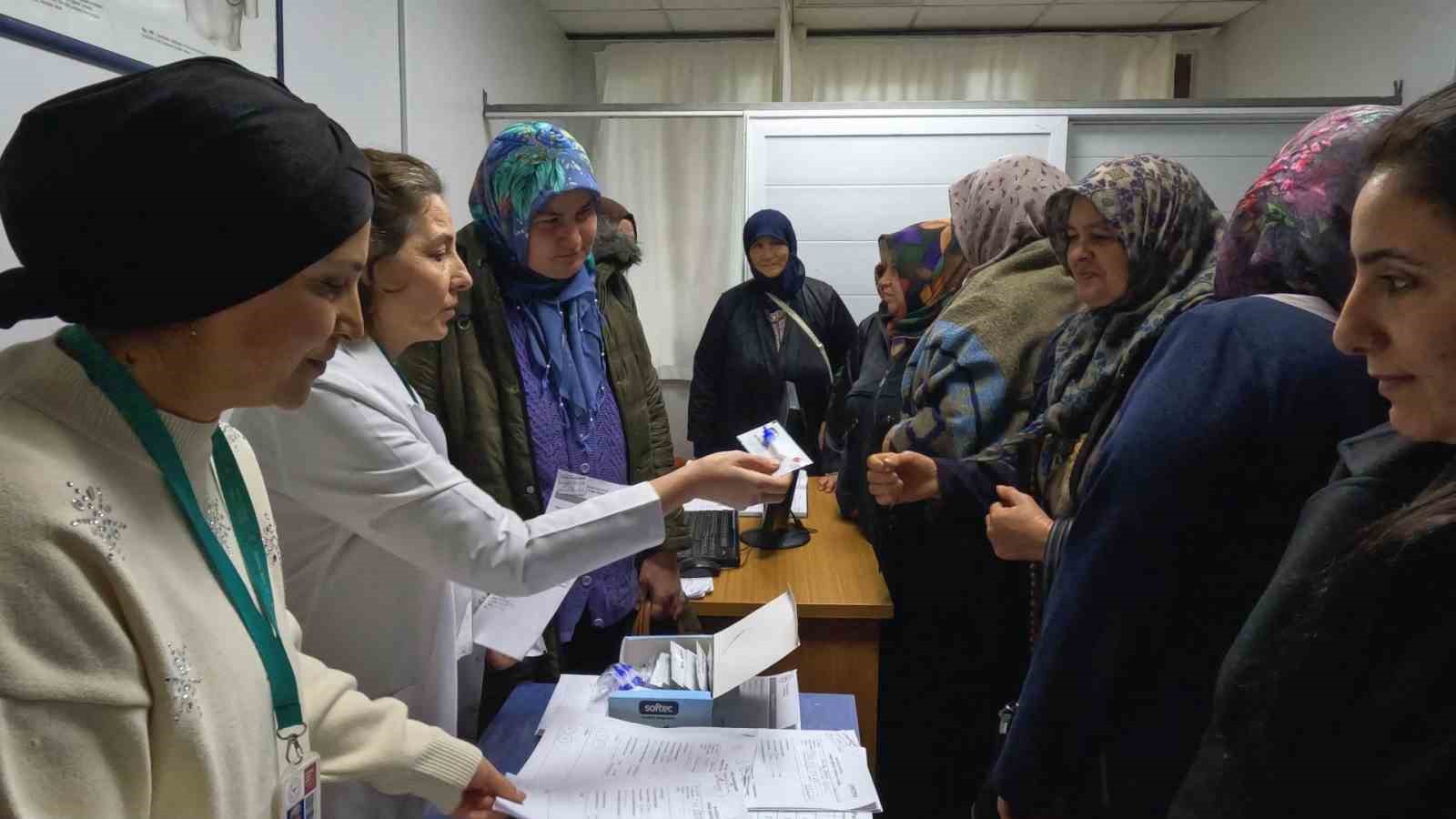 Balıkesir&rsquo;de kadınlara yerinde sağlık hizmeti
