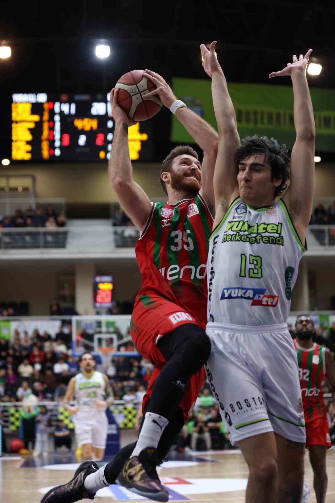 Karşıyaka Basketbol, son anlarda yıkıldı
