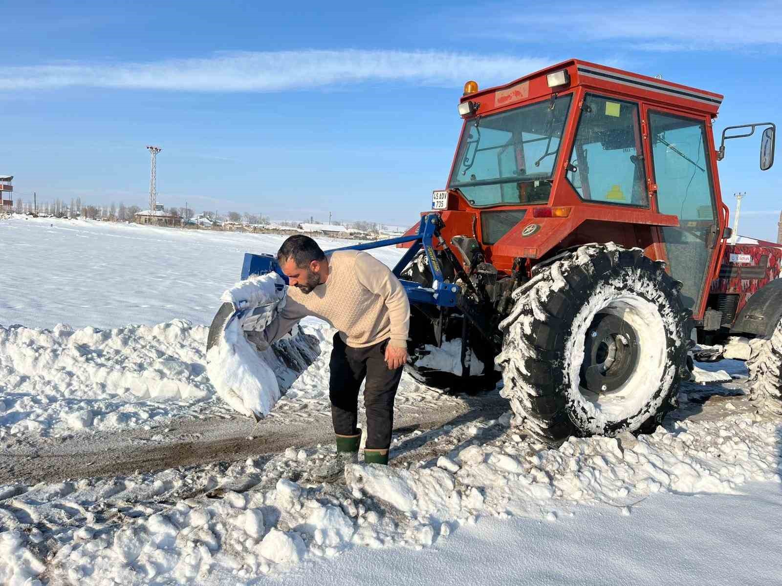 Kars&rsquo;ta duyarlı vatandaştan &ouml;rnek davranış
