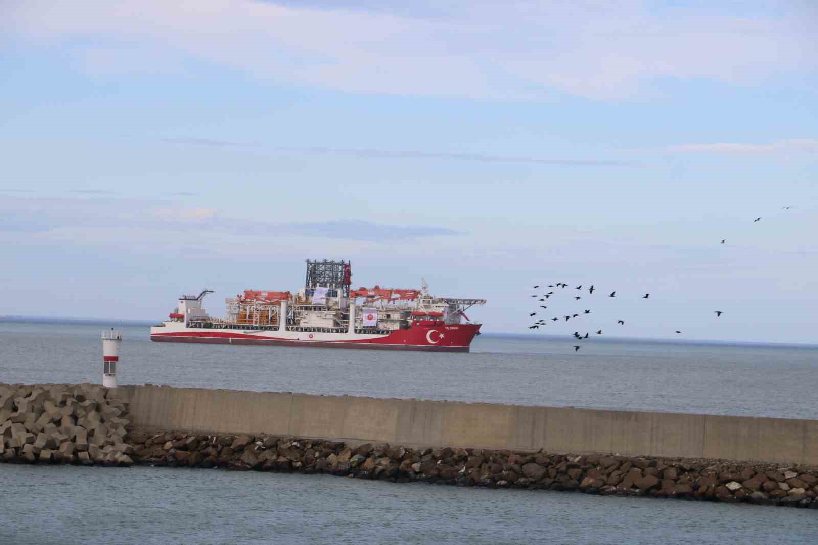T&uuml;rkiye&rsquo;nin mavi vatandaki yeni g&uuml;c&uuml; Yıldırım, Karadeniz&rsquo;e ulaştı
